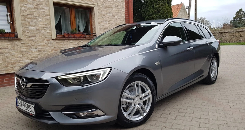 Opel Insignia cena 63900 przebieg: 149000, rok produkcji 2018 z Strzegom małe 742